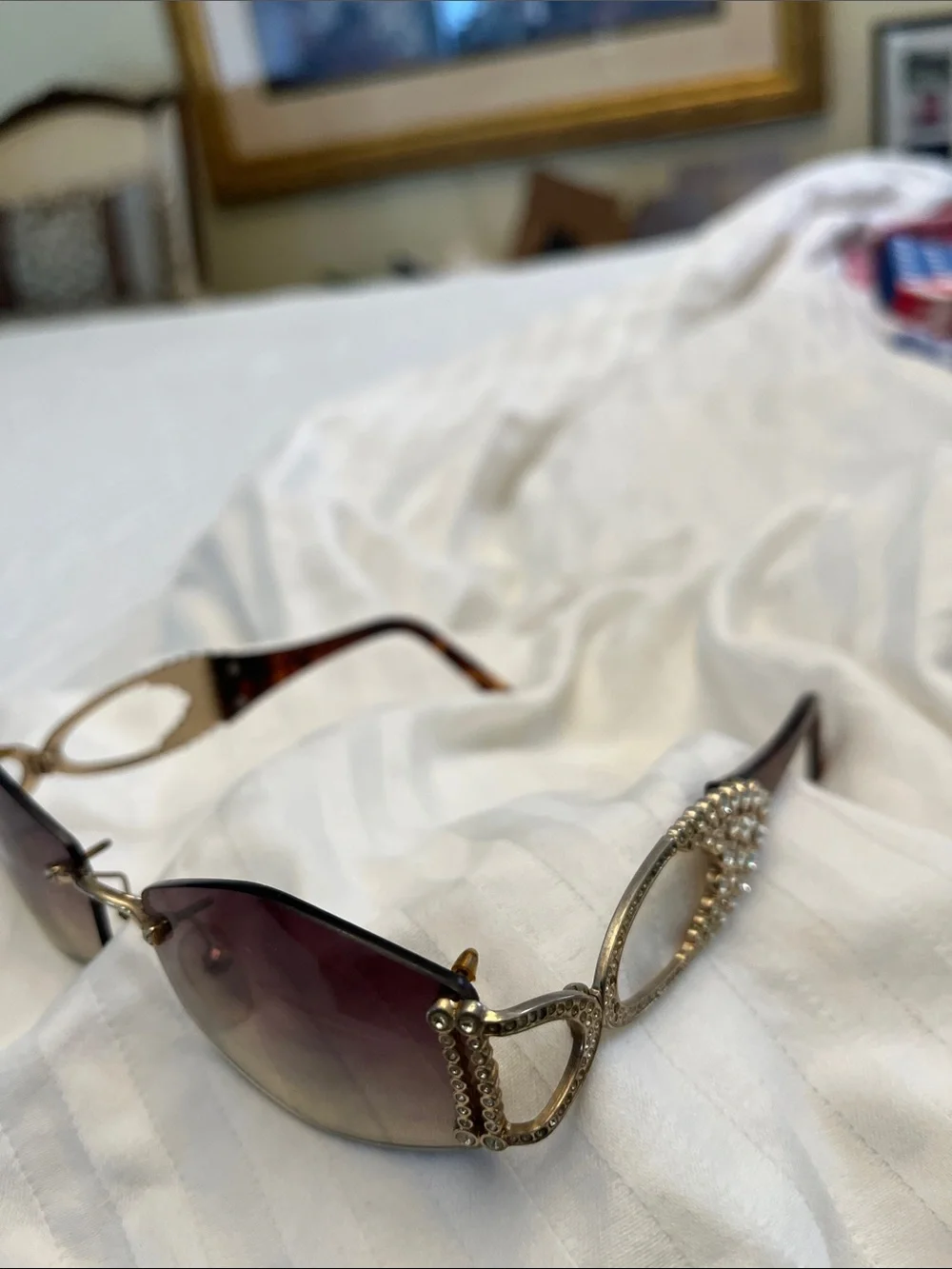CAVIAR Rhinestone-Embellished Tortoiseshell SunGlasses - gBrown